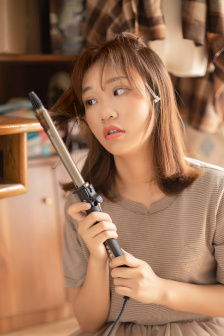 女长期自慰不伸进去导致漏尿