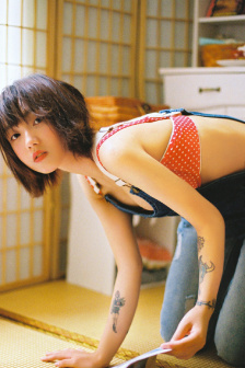 亚洲制服丝无码中文在线
